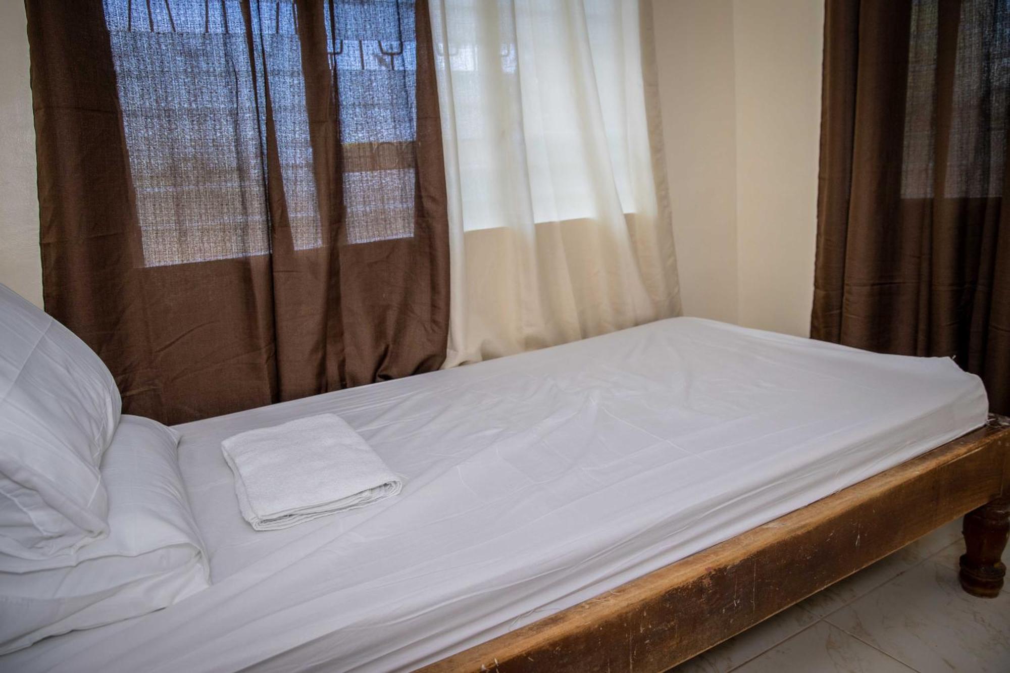 Fardesam - Budget Friendly Guest House Сікіхор Екстер'єр фото